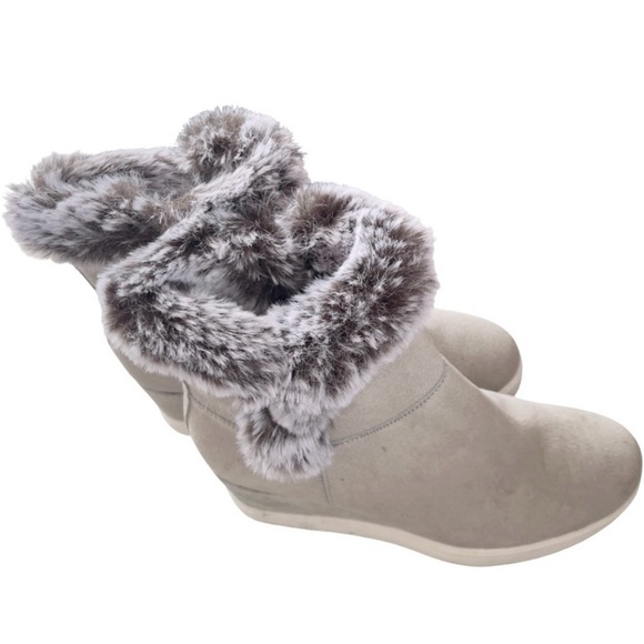 NWOT SERRA Genuine Suede Ankle Boots in Grey with faux fur Size 8 - Picture 5 of 8
